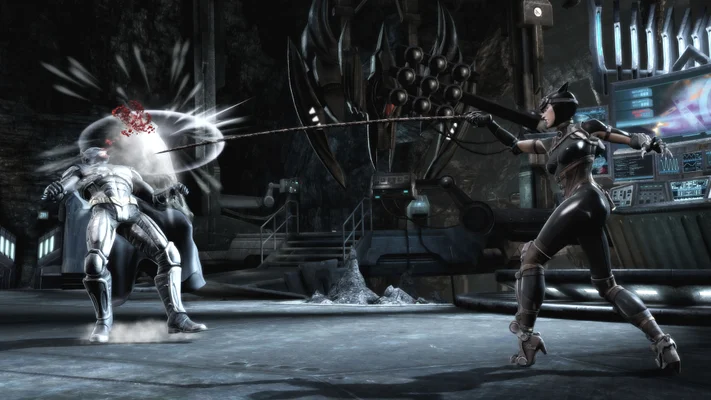 Catwoman attacking