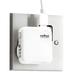 Veho UK Mains USB Charger Adaptor for iPhone, iPod, iPad, USB - White Image 1
