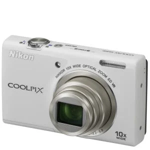 Nikon Coolpix S6200 Digital Camera White (16MP, 10x Optical Zoom) 2.7 Inch LCD Refurbished Image 1