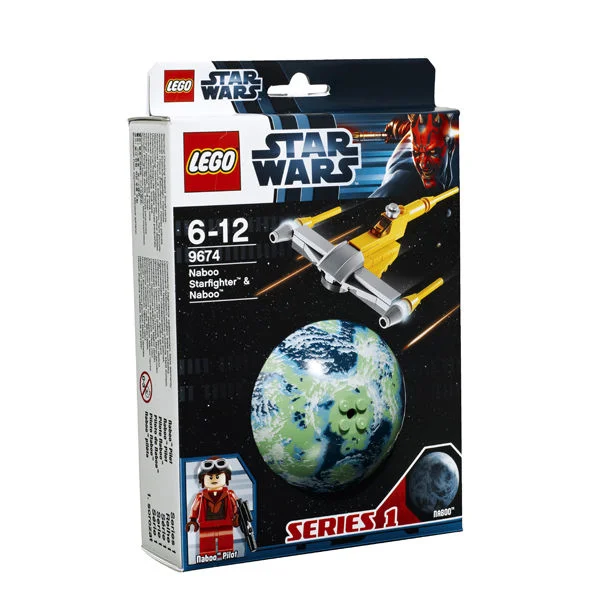 LEGO Star Wars: Naboo Starfighter & Naboo (9674) Image 1