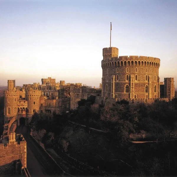 Visit to Windsor Castle and Afternoon Tea for Two Image 1
