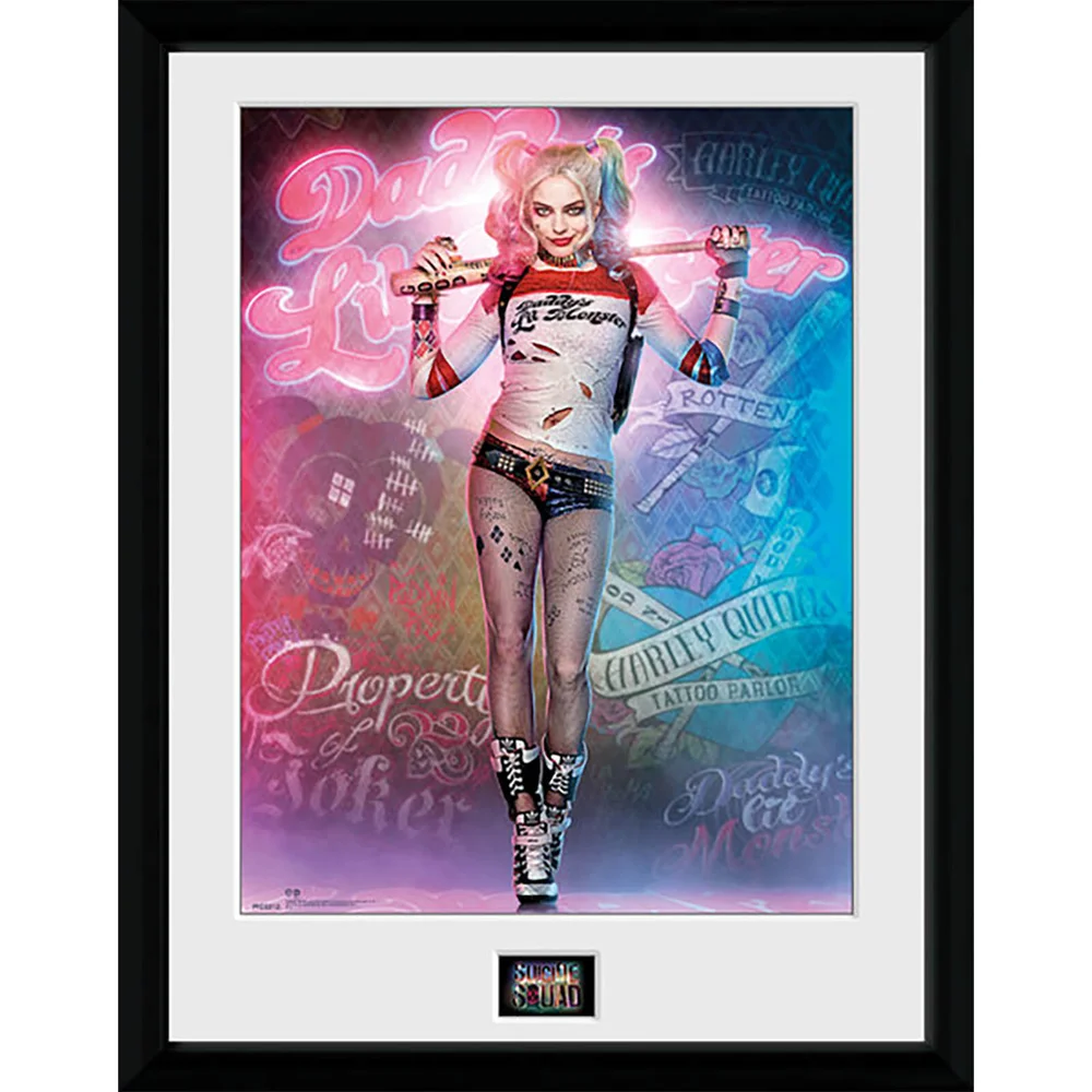 Suicide Squad Harley Quinn Stand - 16 x 12 Inches Framed Photograph Image 1