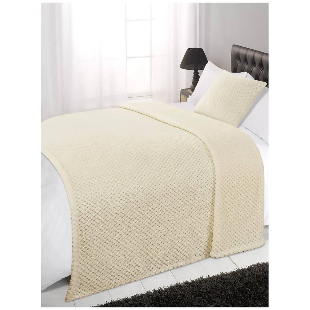 Dreamscene Cream Waffle Throw - 125 x 150cm Image 1