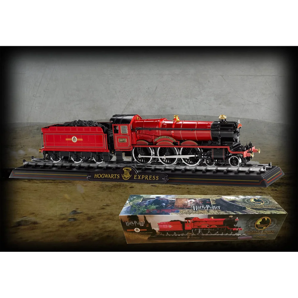 Harry Potter Hogwarts Express 1:50 Scale Model Train Image 1