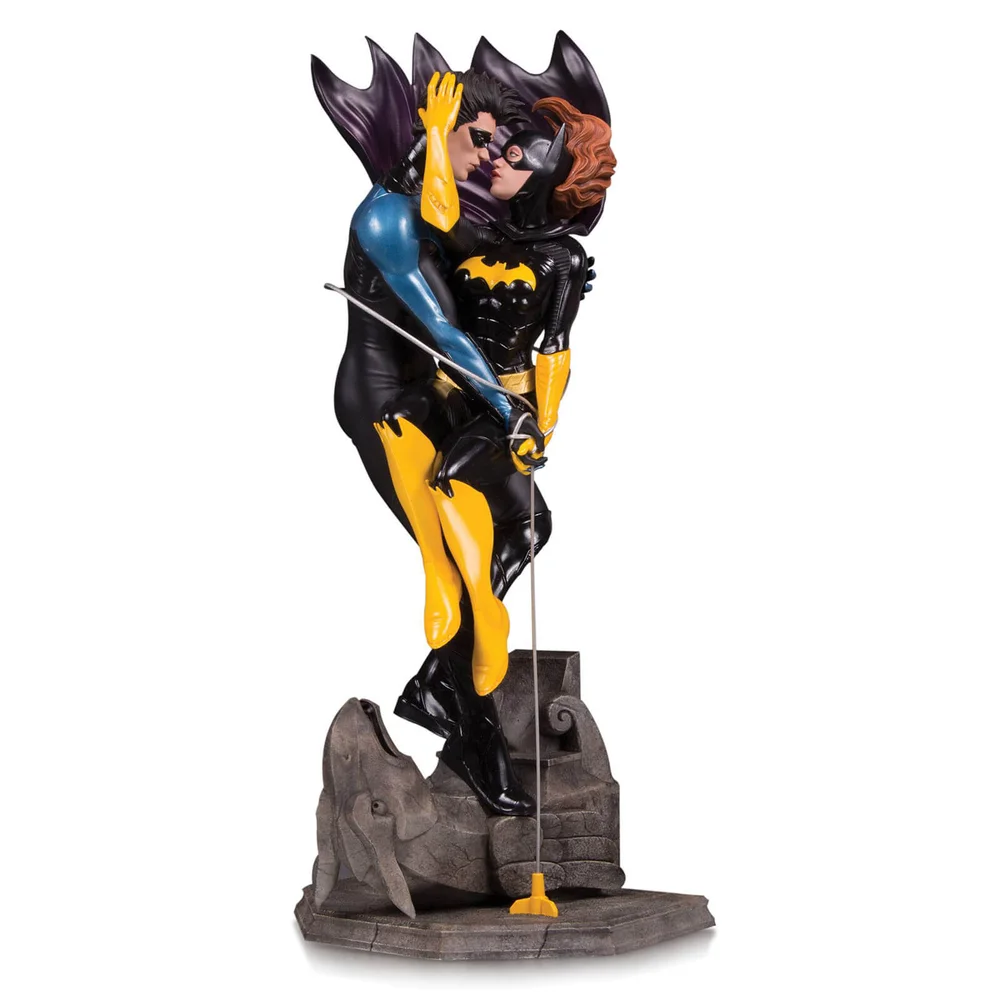 DC Collectibles DC Designer Series Nightwing and Batgirl by Ryan Sook Statue - 35cm Image 1