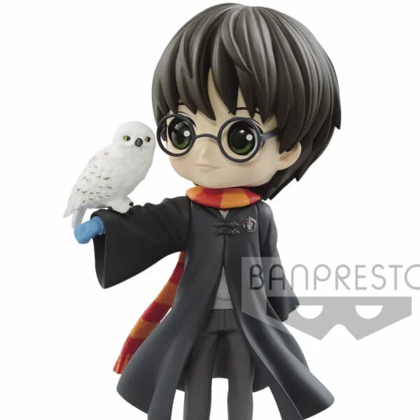 Harry Potter with Hedwig Light Color Version Q Posket Statue Image 1