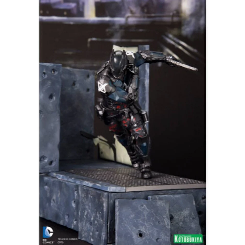 Kotobukiya DC Comics Batman Arkham Knight - Arkham Knight 1:10 Scale ArtFX+ Statue Image 1