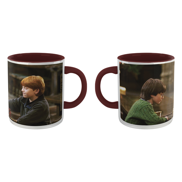 Harry Potter Harry And Ron - Playing Chess Mug - Burgundy