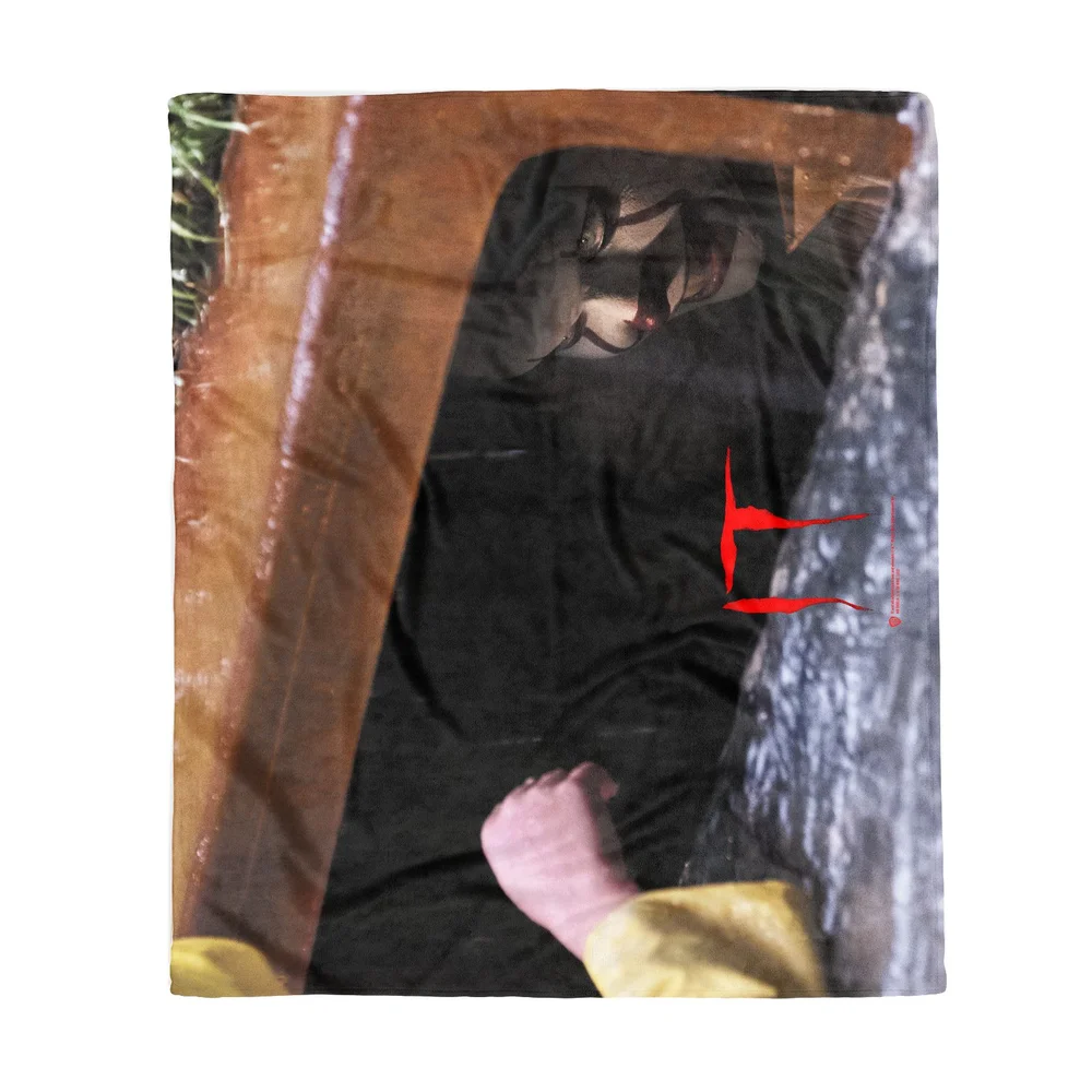 IT Chapter 1 (2017) Pennywise Fleece Blanket - L Image 1