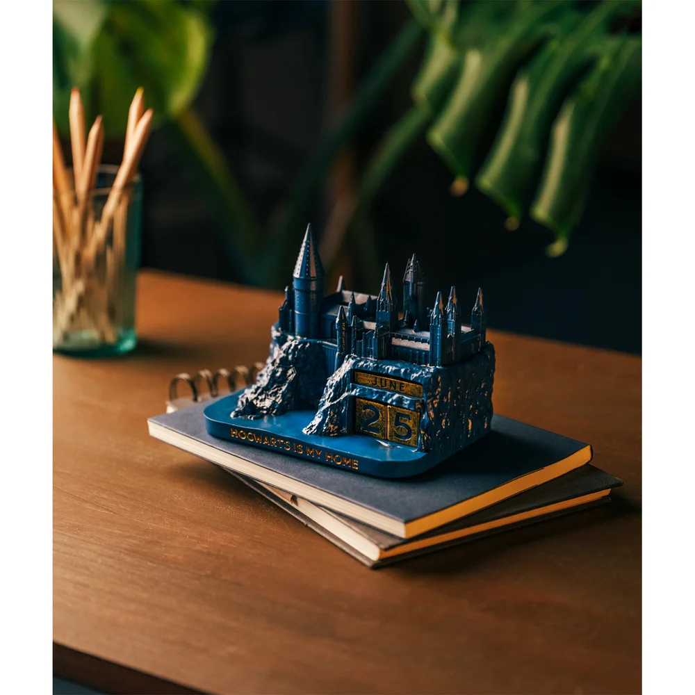Harry Potter Hogwarts 3D Perpetual Calendar Image 1