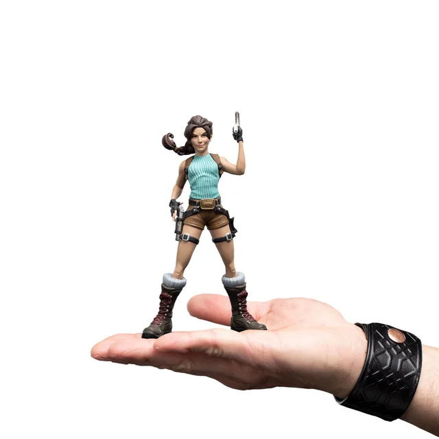 Weta Workshop Tomb Raider Mini Epics Vinyl Figure Lara Croft 17cm