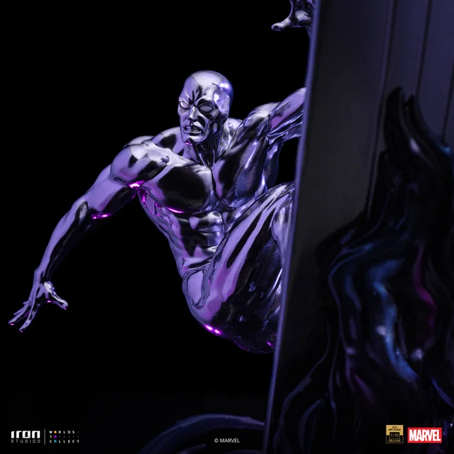 Iron Studios Marvel Infinity Gauntlet Diorama Art Scale 1/10 Silver Surfer Deluxe Figure